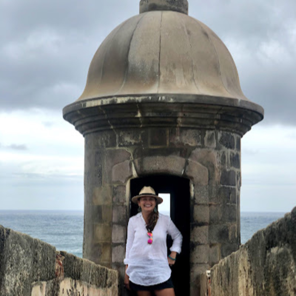 Meet your Posher, Esperanza